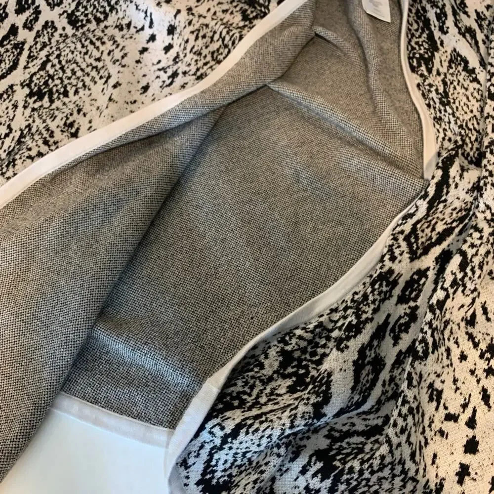 Cabi Wrap Womens OS One Size Black White Serpent Cotton Open Knit Poncho Sweater